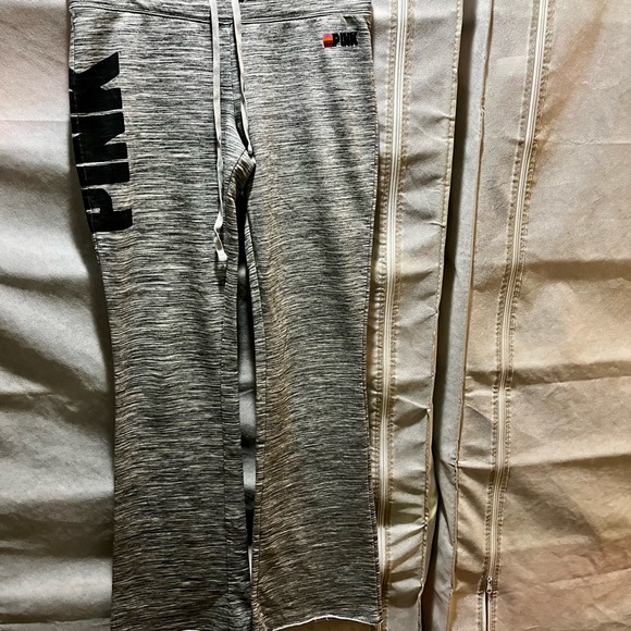 Pink VS boyfriend sweatpants - Picture 4 of 14